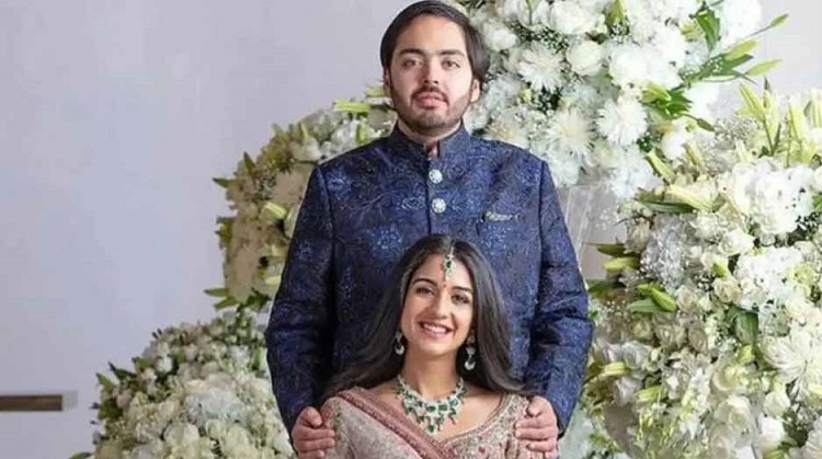 ভারতের শীর্ষ ধনী মুকেশ আম্বানির ছোট ছেলের বিয়েতে বসছে তারকাদের চাঁদের হাট